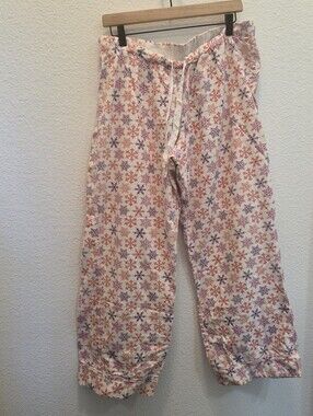 Gillian & O'Malley Women’s Cream Sleep Pants with Pink & Purple Snowflake Print
